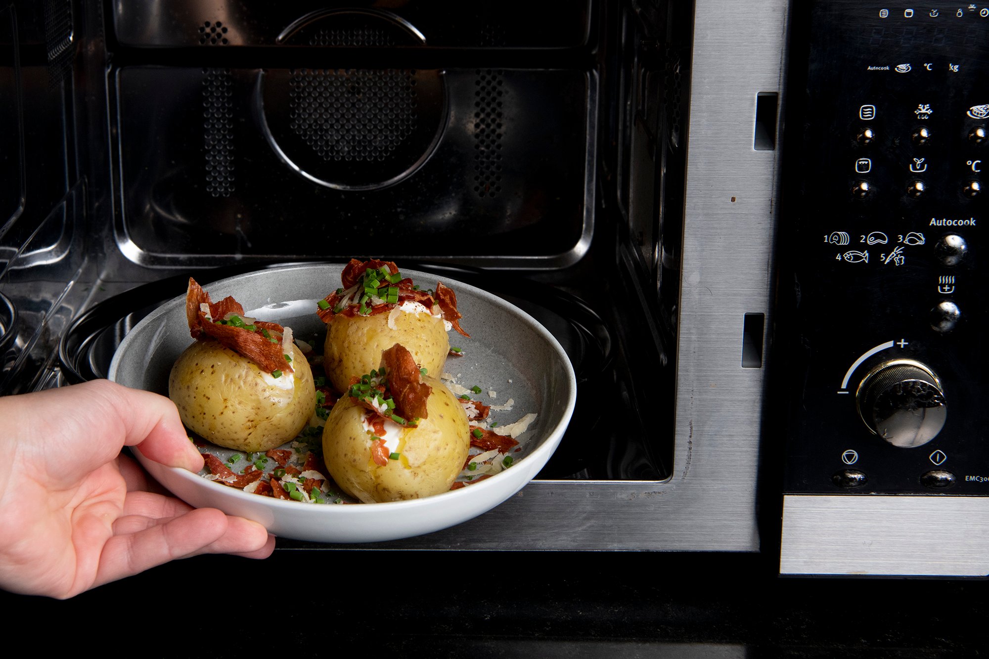 You can prepare tasty and healthy food with your microwave oven - just like any other oven.